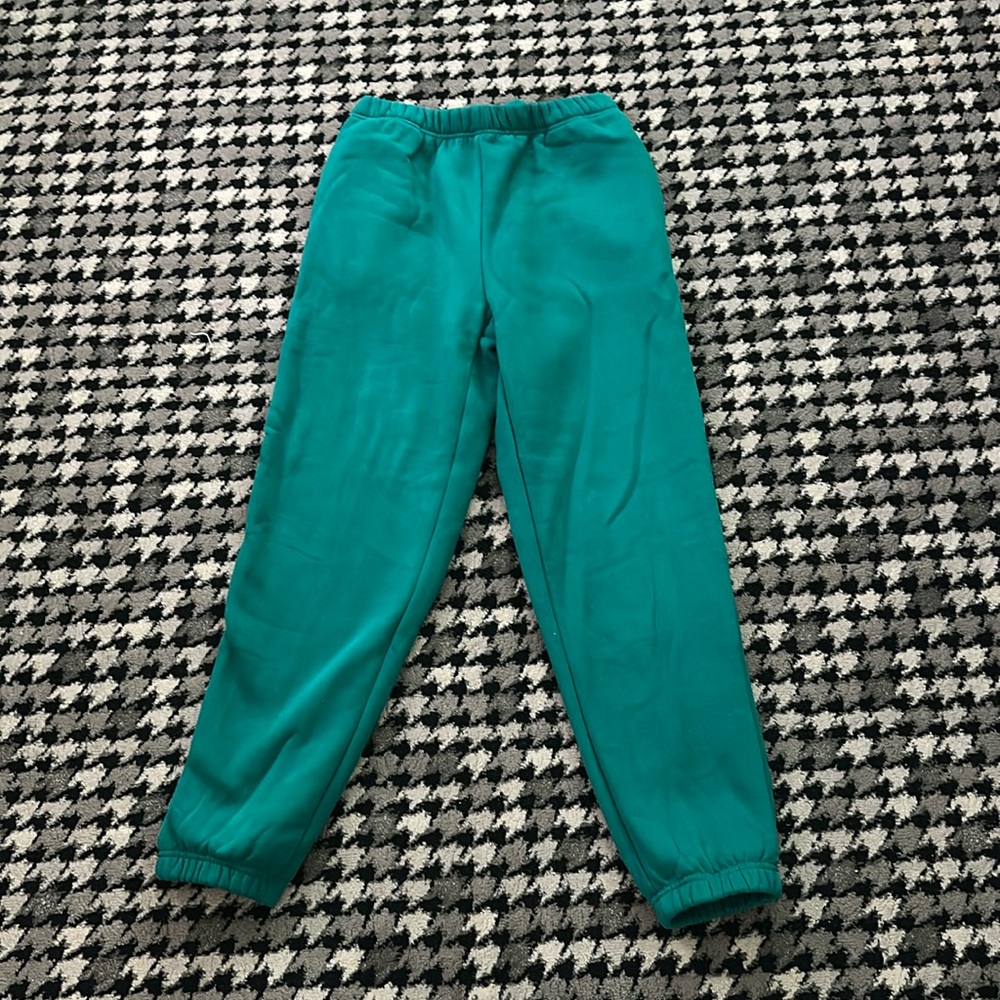 Green Amazon sweatpants